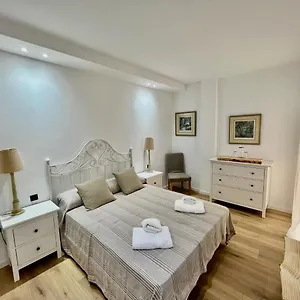 new-capuchinos-apartment-1.hotelsinnerja.org/