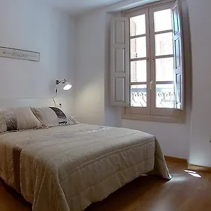 Mitjana Plaza Appartement